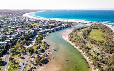 Its capital and main commercial and financial center is cardiff. Kingscliff Beach / New South Wales / Australia // World ...