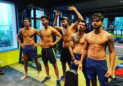 James Neesham Comments On Indian Players Showing Off Abs