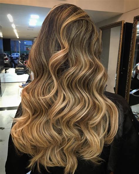 Caramel blonde hair color ideas one of 2020's biggest hair color trends: 50 Light Brown Hair Color Ideas with Highlights and Lowlights