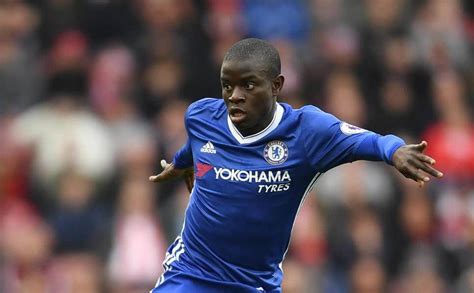 N'golo kante is one of the best defensive midfielders in the world. Breaking- N'golo Kante Admits That He Is Content At Chelsea After Rejecting PSG - Chelsea Core
