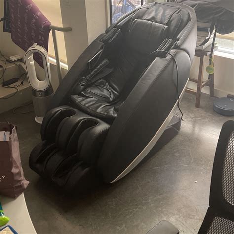 Human Touch Massage Chair Novo Xt For Sale In Beverly Hills Ca Offerup