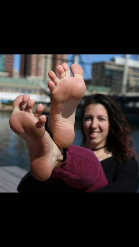 Pin On Womans Beautiful Feet