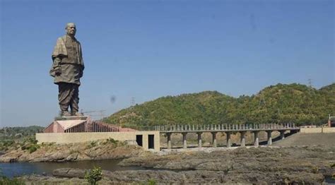 Statue Of Unity Attracts 1 Lakh Visitors In Just 10 Days Earns Rs 21