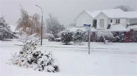 Snow In Christchurch New Zealand Youtube