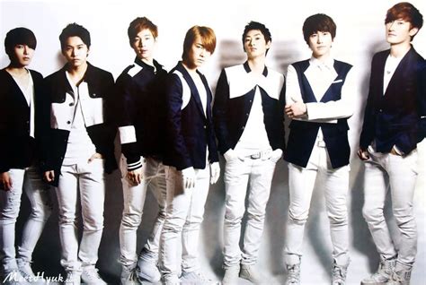 Syupeo junieo), also known as simply sj or suju, is a south super junior originally debuted with twelve members, consisting of leader leeteuk, heechul. Wallpaper Super Junior M | Super junior, Kpop wallpaper ...