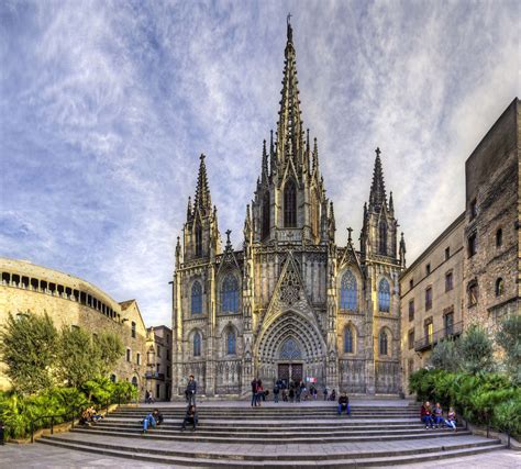 Catedral De La Santa Creu Y Santa Eulàlia In Barcelona