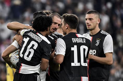 Probabili formazioni serie a, tutte le partite che si disputeranno nella prossima giornata di campionato, con due possibili opzioni per ciascuna partita. Probabili formazioni Serie A, 5^ giornata: Sarri cambia ...