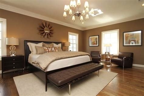 Apply a white bedding set, and the chocolate tint of the furniture is drawn out, creating a warm and peaceful … White trim, oak floors, dark furniture | 1000 in 2020 ...