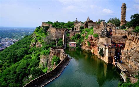 Chittorgarh The Largest Fort In India The Mysterious India