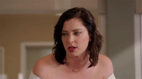 The Pendant Bow Tie Rebecca Bunch Rachel Bloom In Crazy Ex Girlfriend S E Spotern