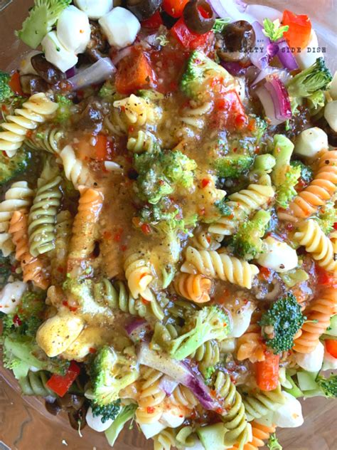 Tri Color Rotini Pasta With Italian Dressing Crunchy Fresh Vegetables