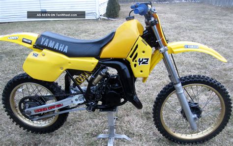 They have a harder suspension and a greater fuel capacity. 1984 Yamaha Yz125 Yz 125 Ahrma Vintage Motocross Dirt Bike ...