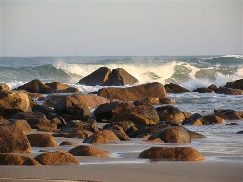 Bahan bangunan pasir tanah, pasir, bangunan, batu png. Gambar : pantai, laut, pasir, batu, lautan, matahari ...