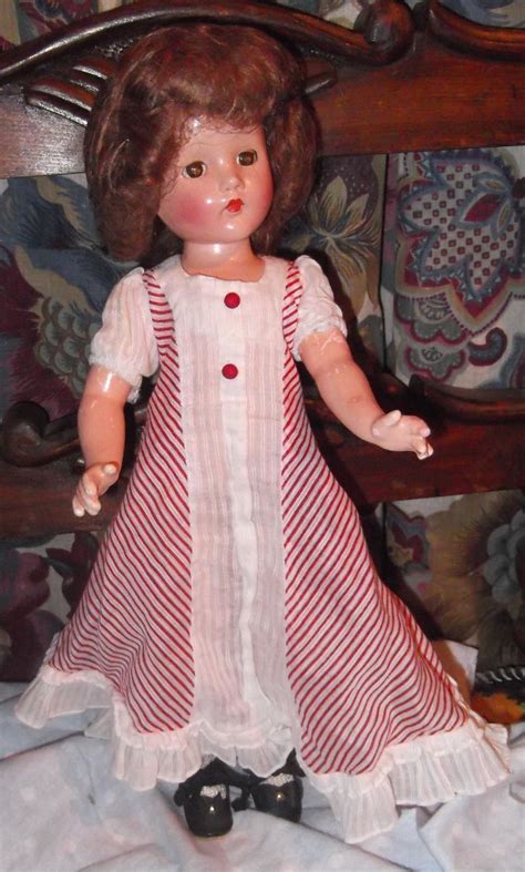 Effanbee Composition Suzanne Doll With 4 Outfits Original Outfit Z