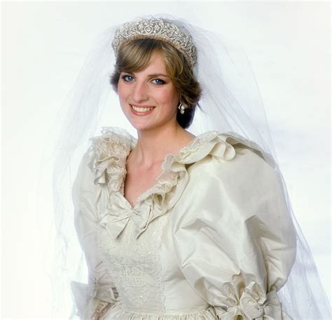 Princess Diana S Wedding Tiara Worn By Niece At Nuptials