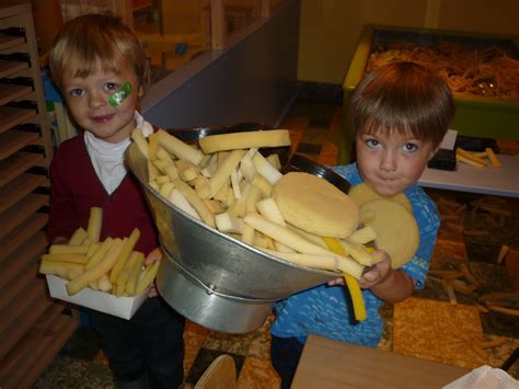 In finland ligt dat anders. Mariaschool: kookles puree en genieten van de frituur in ...