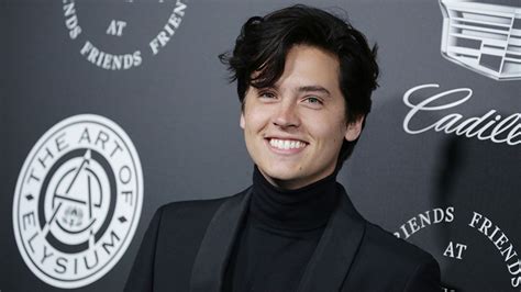 Riverdale Star Cole Sprouse Heads To Romance Drama Five Feet Apart