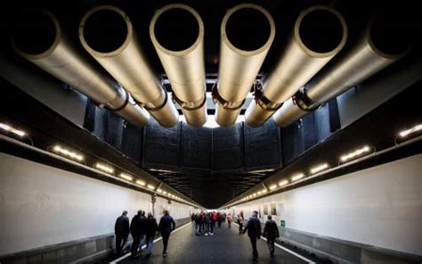 Gerenoveerde Velsertunnel Weer Open Ew