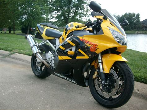 Cbr.com is all you need! Question about honda cbr 929 - Sportbikes.net