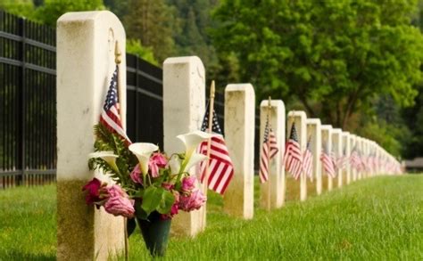 10 Ways To Honor Memorial Day And Fallen Soldiers Geico Living