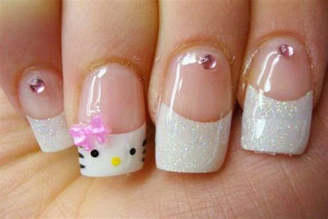12 Cute Hello Kitty Nail Design Ideas Kitty Nail Nail Art Pretty