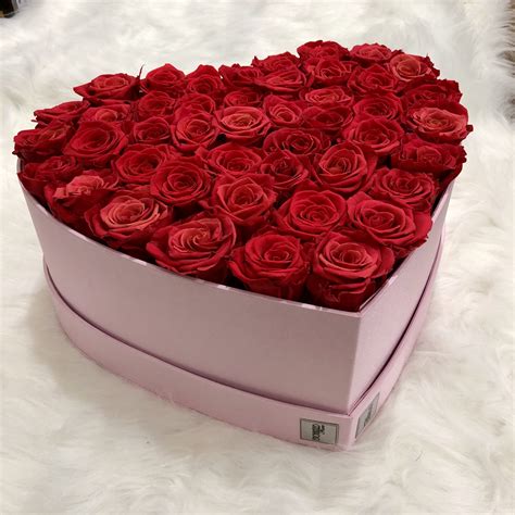 Extra Large Heart Shaped Box With Preserved Roses
