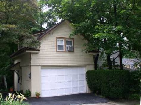 Maybe you would like to learn more about one of these? Private One Bedroom Apartment Over Garage for Rent | White ...