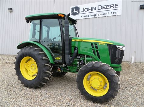 2013 John Deere 5085e Tractors Utility 40 100hp John Deere