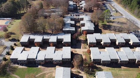 Atlanta Four Seasons Hoods Drone Apartment Complex Worst Place To Live