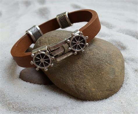 Gg2 Mens Brown Leather Cuff With Silver Plated Nautical Wheel Clasp
