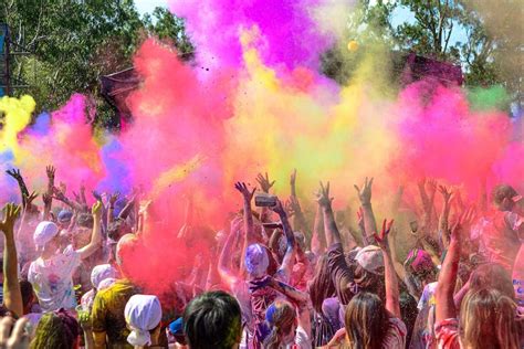Australians Gear Up To Celebrate Holi The Hindu Festival Of Colour