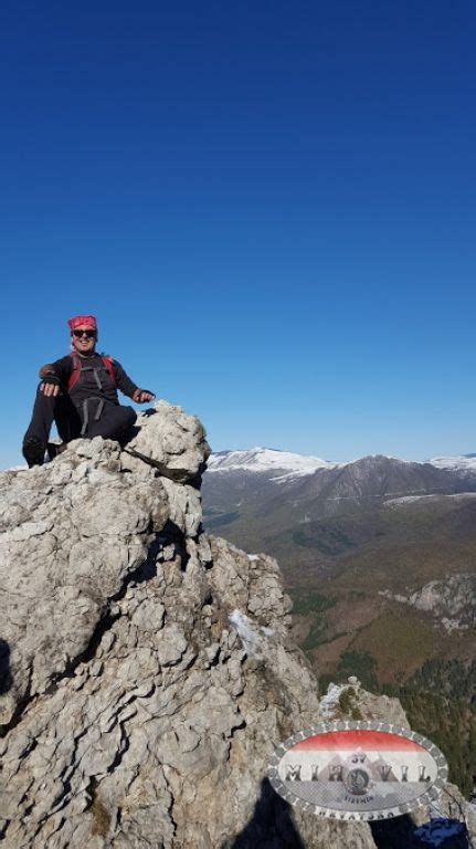 Je jedan od hrvatskih sakralnih objekata koje su srbi oštetili za vrijeme agresije na hrvatsku. Surdup - u potrazi za novom stazom do vrha :: HPK Sv. Mihovil, Šibenik