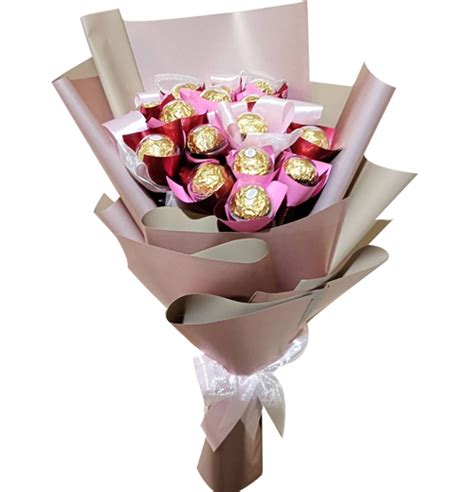 Special flower design of ferrero rocher bouquet for those who likes chocolates and flower bouquet from bloom2u, florist kelana jaya. 12 Pcs of Ferrero Rocher Chocolates Bouquet Send to Manila ...