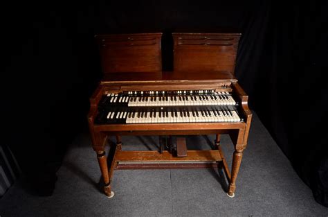 Hammond 1971 B 3 Organ W 2 Leslie 122 Includes Bench And Pedals