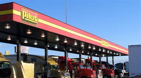 Berkshire Hathaway To Buy Majority Of Pilot Flying J In Two Step Process Transport Topics