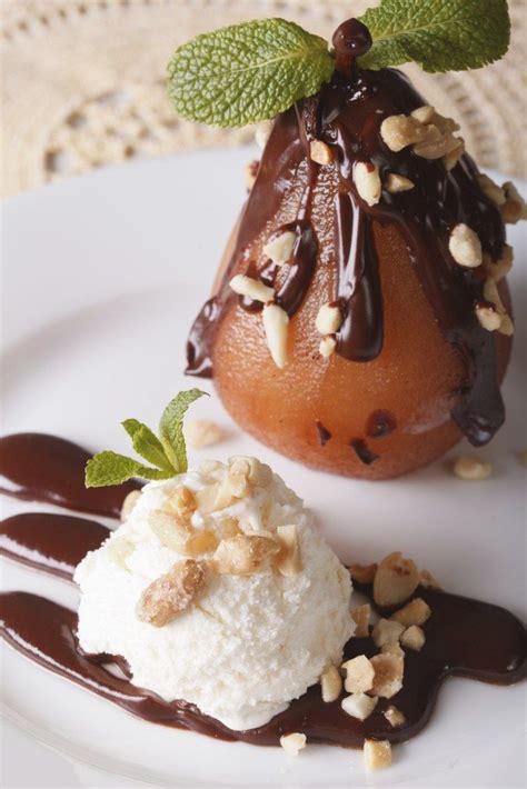 Poire belle Hélène en coupe de glace ou en version dessert à l