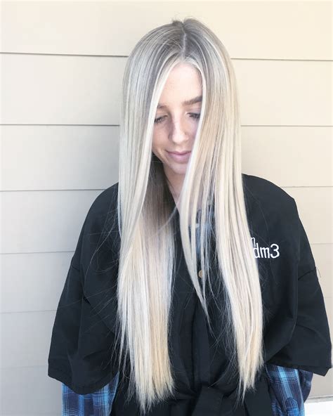 Ashy Blonde Balayage Hair Makeup Long Hair Styles Icy Beauty Long