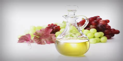 Grapeseed oil improves hair shine by naturally balancing the production of sebum by the sebaceous gland. Use grapeseed oil for hair growth | Hair growth remedies ...