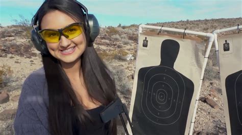 Eliza Ibarra Use M416 Amateur At A Military Training Ground Youtube