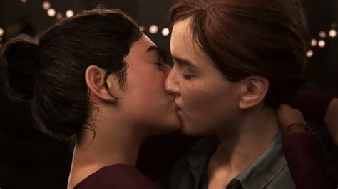 Ellie And Dina Kiss Cutscene The Last Of Us Part 2 Youtube