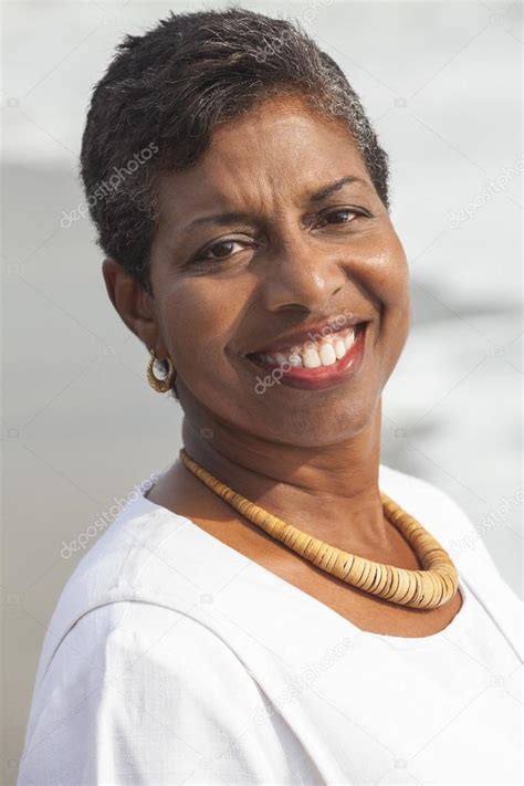 Happy Senior African American Woman On Beach — Stock Photo