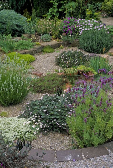 75 Beautiful Rain Garden You Should Have In Your Home Front Yard 30