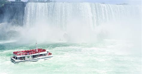 Niagara Falls Canada Voyage To The Falls Boat Tour Niagara Falls