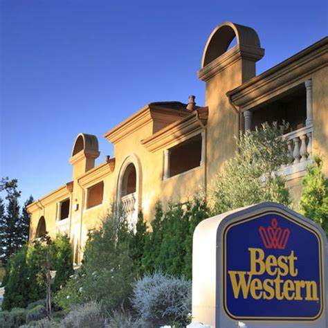 Algunos restaurantes bien ubicados son guiso latin fusion, valette y baci cafe ¿hay oportunidades de ejercitar en best western dry creek inn? Best Western Dry Creek Inn - Hotel