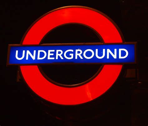 Filelondon Underground Sign Night Wikimedia Commons