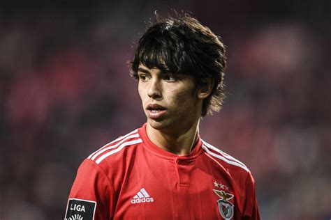 This is the national team page of manchester city player rúben dias. Benfica desmente rumores sobre saída de João Félix ...