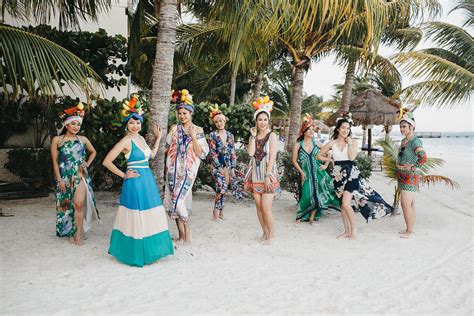 The Perfect Place For A Beach Bachelorette Party Flytographer