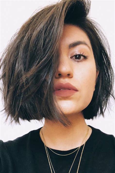 These are the hairstyles that will slay for sure. 35 Best Short Hairstyles For Round Faces in 2020 ...