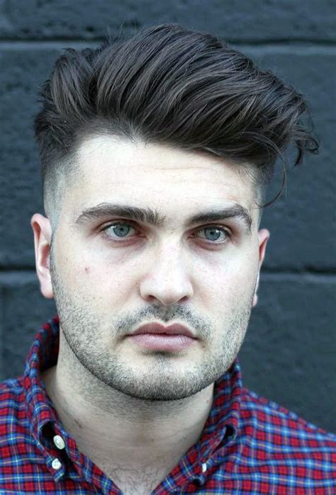 20 Selected Haircuts For Guys With Round Faces
