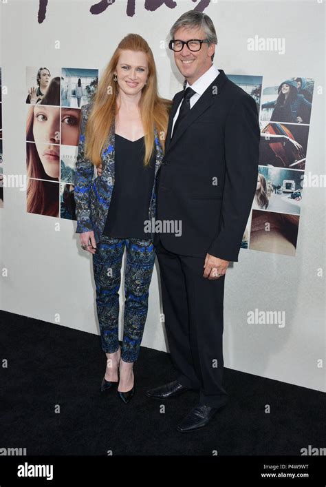 Mireille Enos And Alan Ruck 013 Red Carpet Event Hi Res Stock